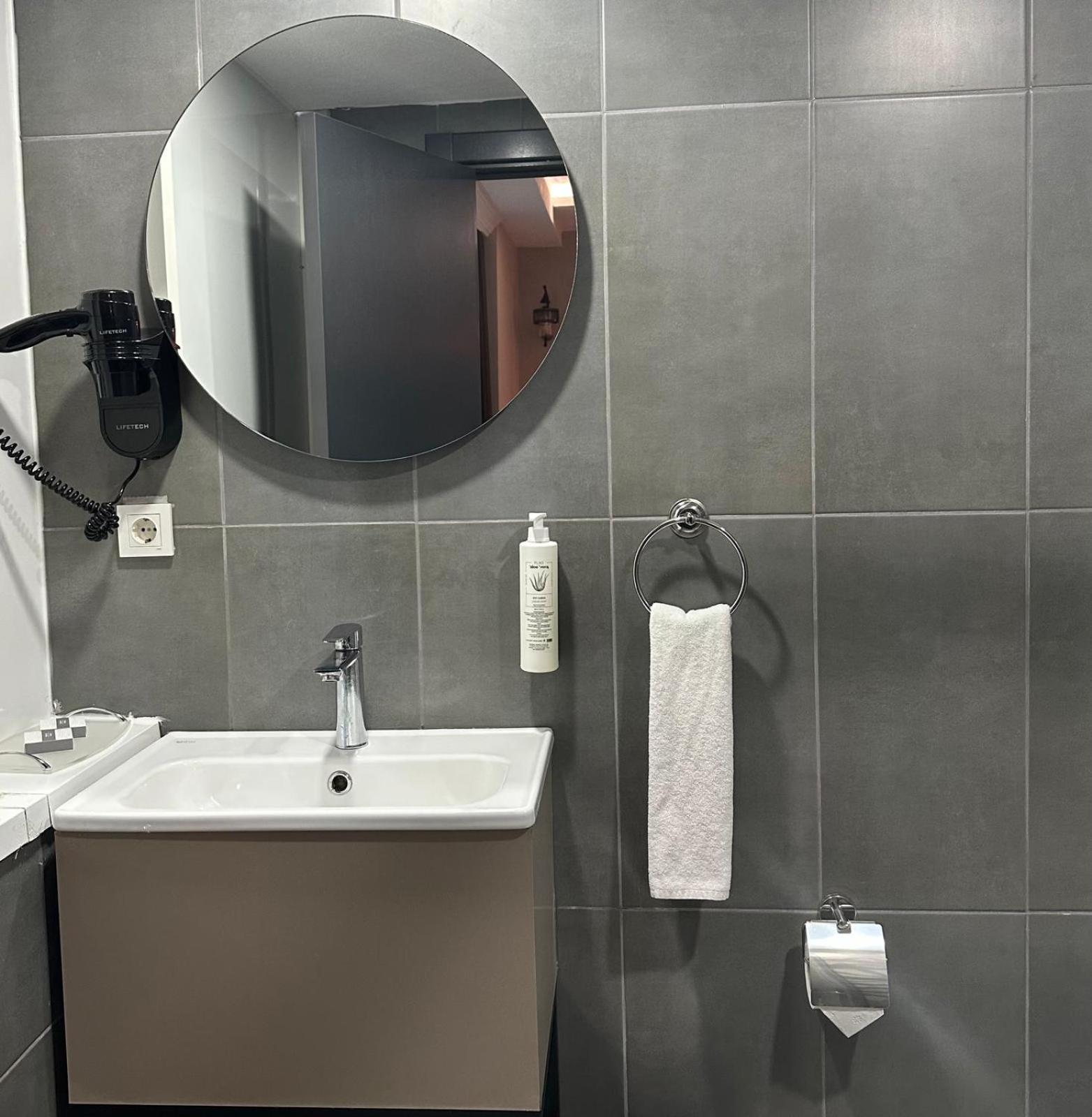 Monezza Hotel Maltepe イスタンブール エクステリア 写真